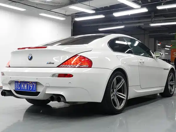 BMW M6 2006