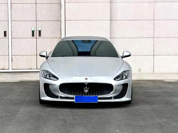 Maserati Granturismo 2015