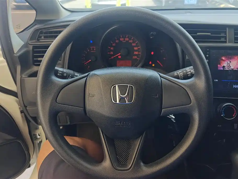 Honda Fit 2018 — фото 15