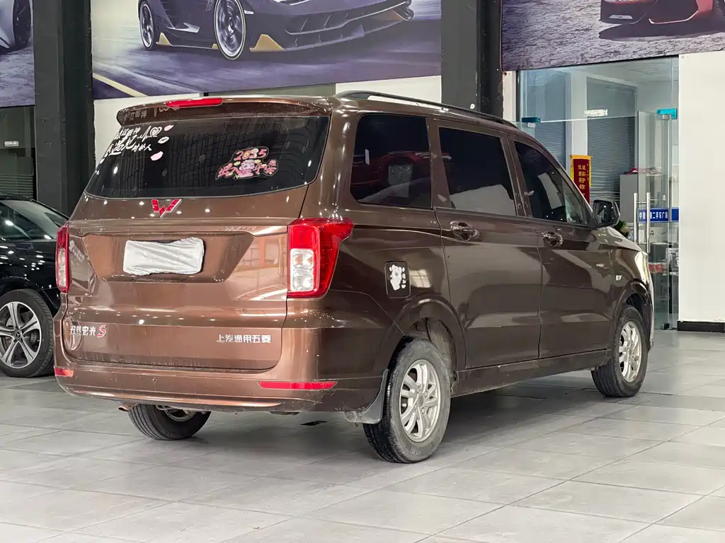 Wuling Hongguang 2018 — фото 4