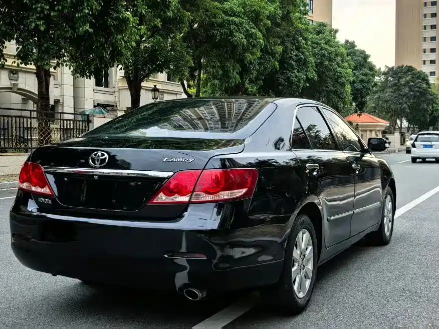 Toyota Camry 2008 — фото 7
