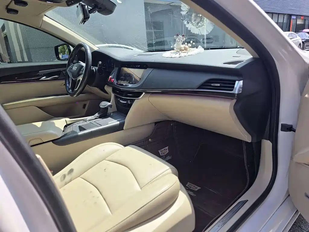 Cadillac CT6 2016 — фото 8