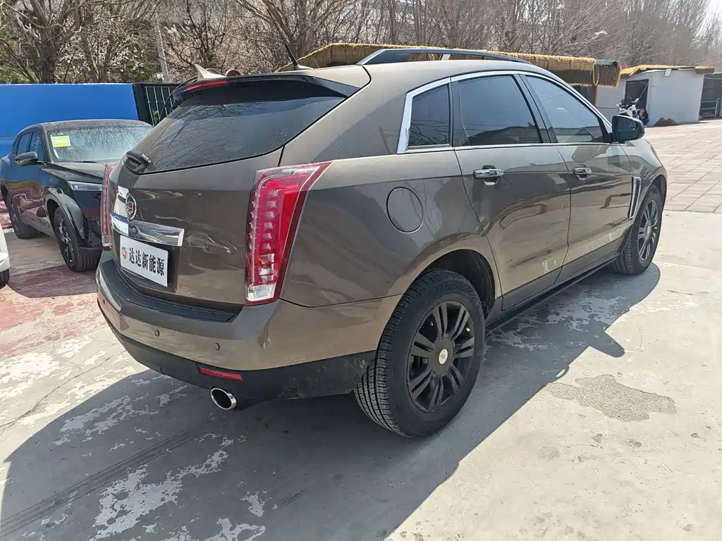 Cadillac SRX 2016 — фото 6
