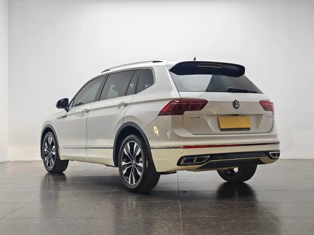 Volkswagen Tiguan L 2023