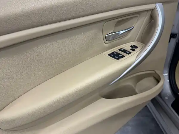 BMW 3 Series 2013