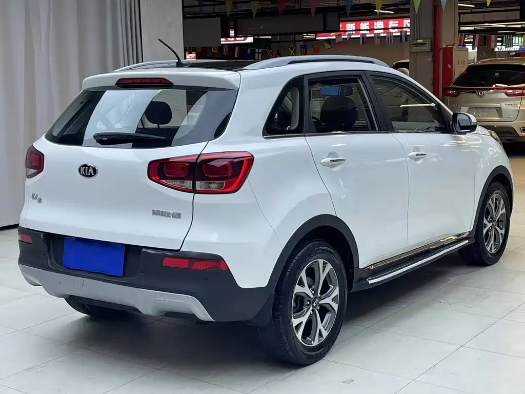 Kia KX3 2016 — фото 9