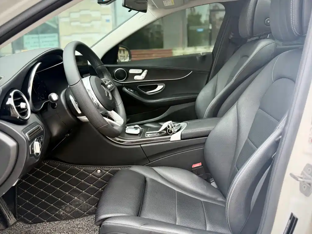 Mercedes-Benz C-Class 2021 — фото 10