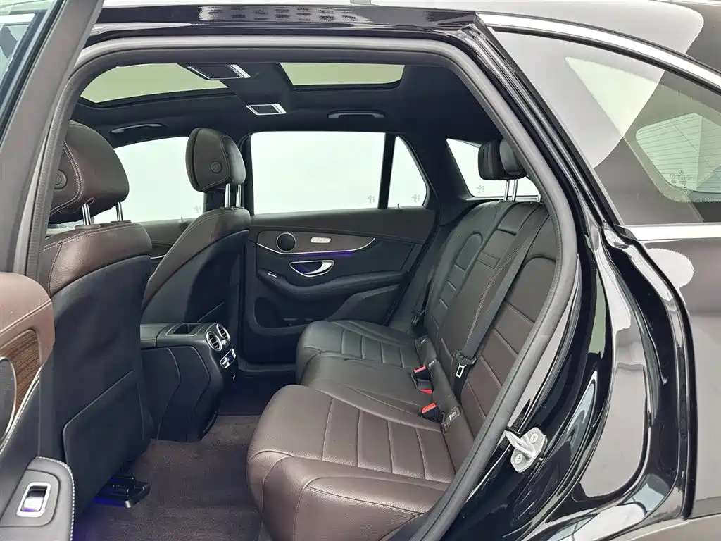 Mercedes-Benz GLC 2020 — фото 20