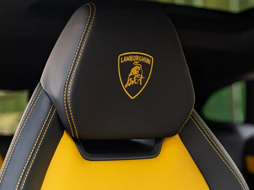 Lamborghini Urus 2023 — фото 20