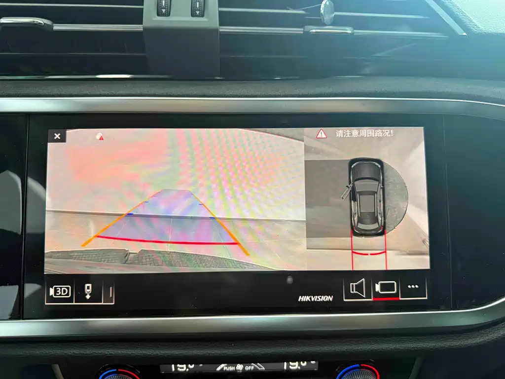 Audi Q3 2023 — фото 15
