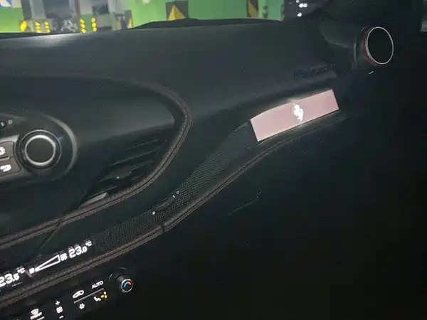 Ferrari F8 2019