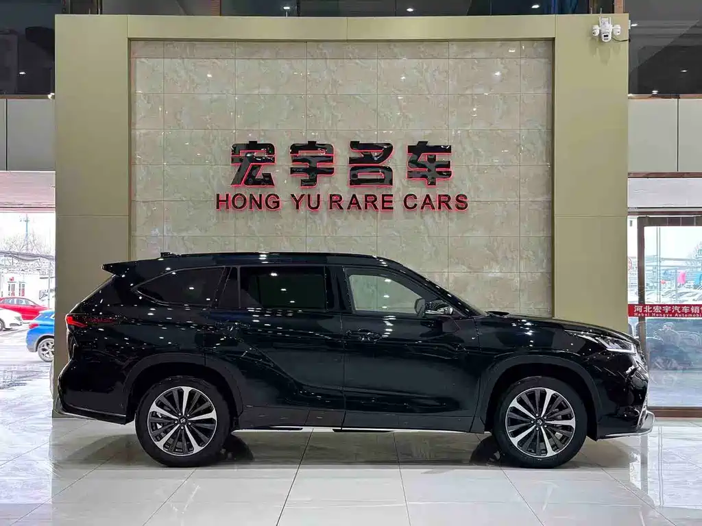 Toyota Crown Kluger 2026