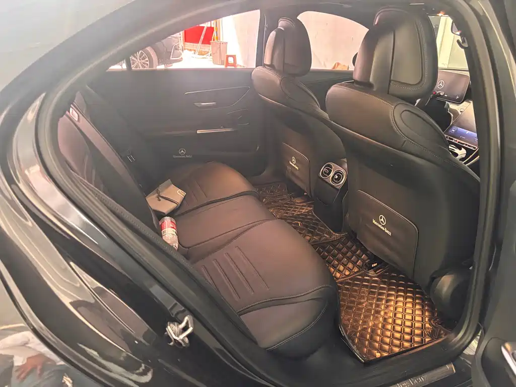 Mercedes-Benz C-Class 2023