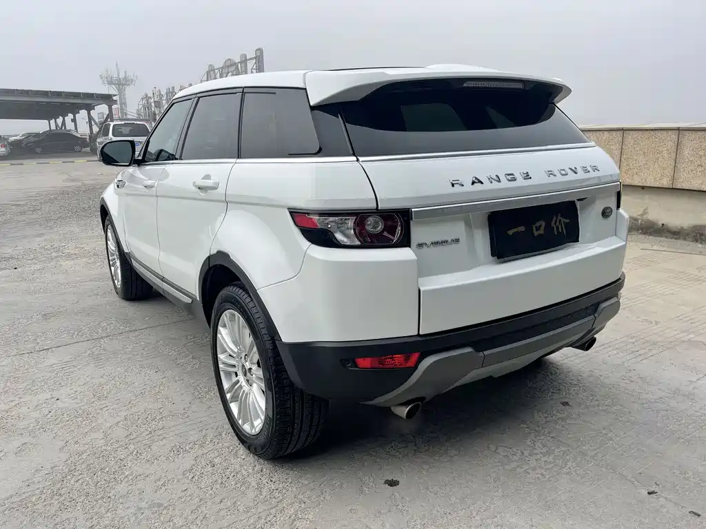 Land Rover Evoque 2013 — фото 11