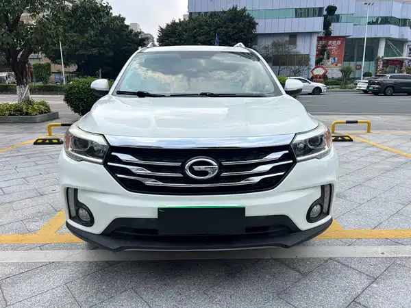 GAC Trumpchi GS4 2015
