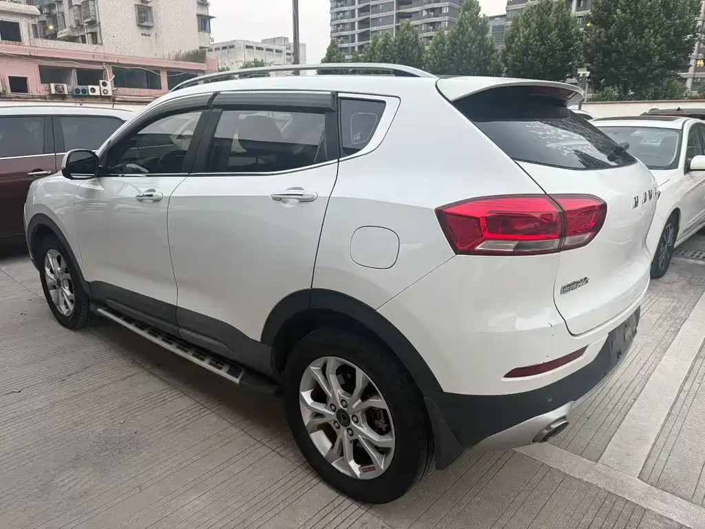 Haval H2s 2018 — фото 9