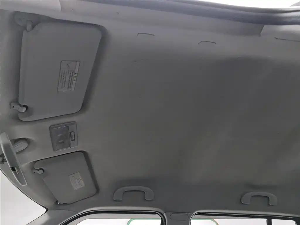 Suzuki Swift 2015 — фото 14