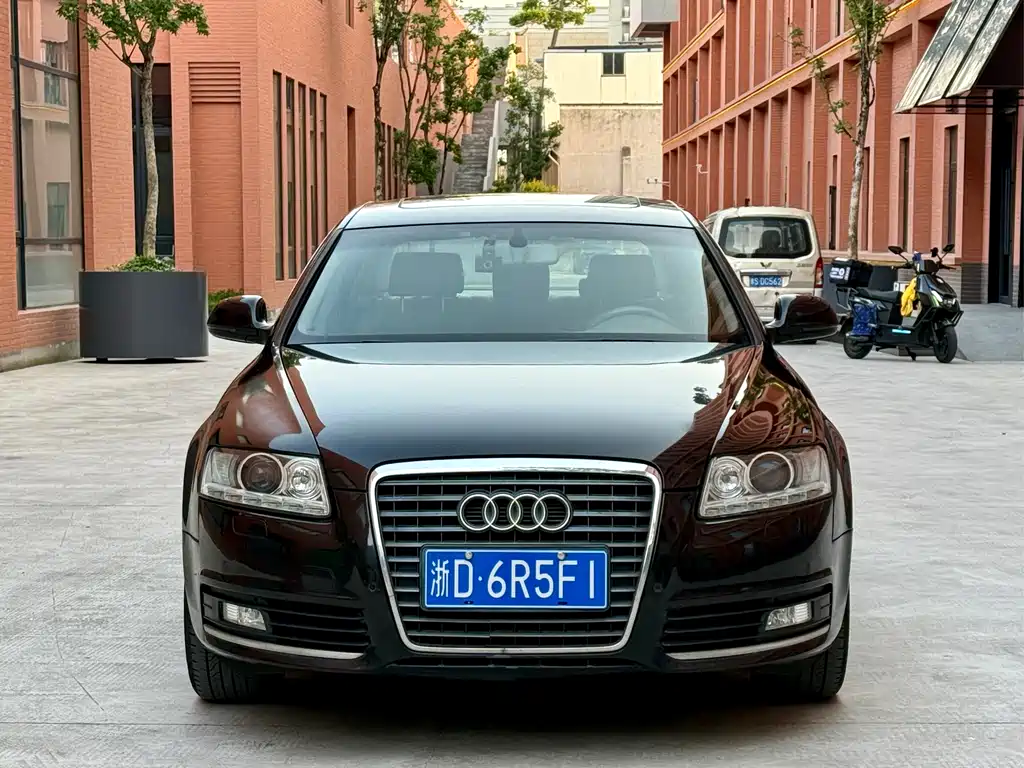 Audi A6L 2011 — фото 2