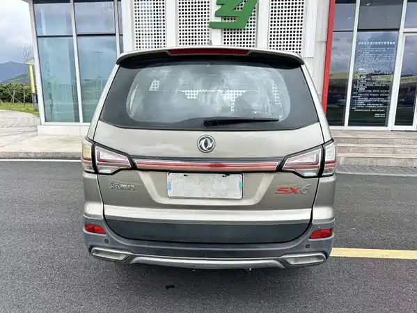 Dongfeng Fengxing SX6 2017