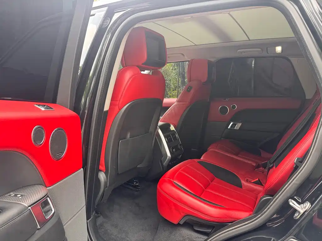 Land Rover Range Rover Sport 2022 — фото 11