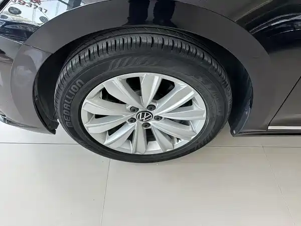 Volkswagen Passat 2021