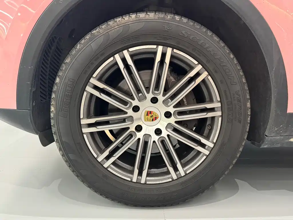 Porsche Cayenne 2019 — фото 13