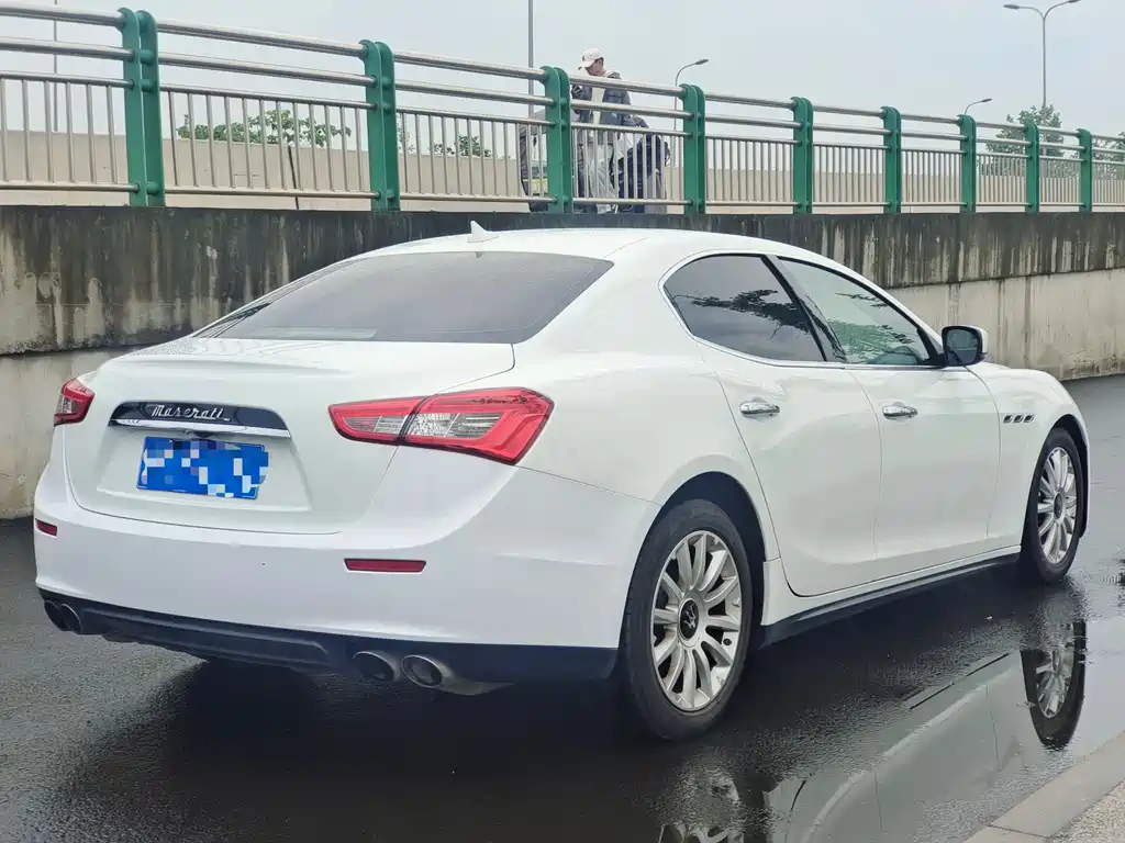 Maserati Ghibli 2015 — фото 4