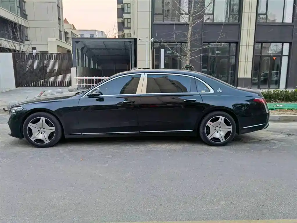 Mercedes-Benz Maybach S-Class 2023
