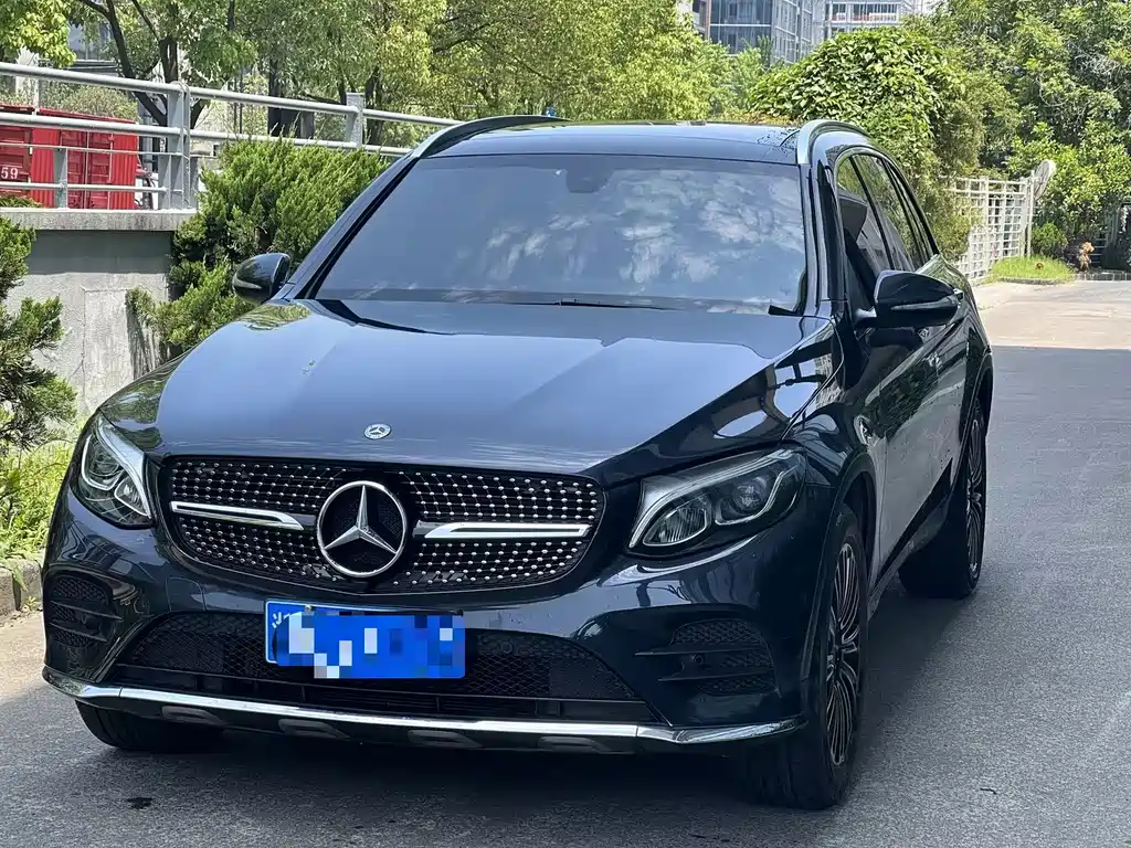 Mercedes-Benz GLC 2019 — фото 1