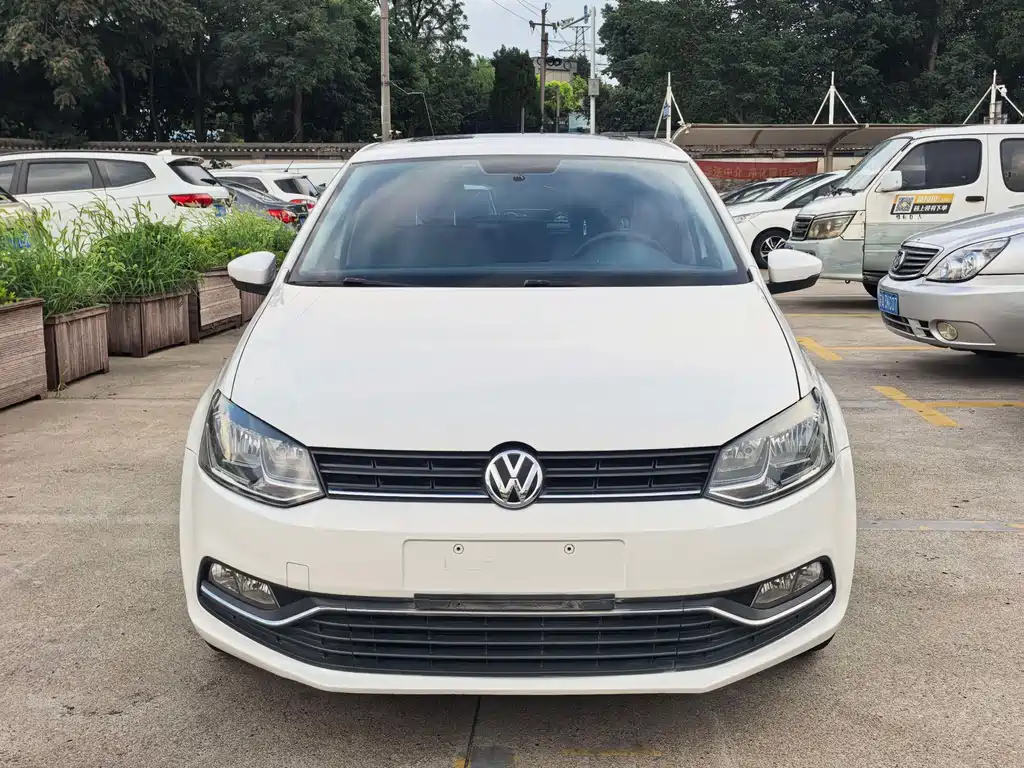 Volkswagen Polo 2016