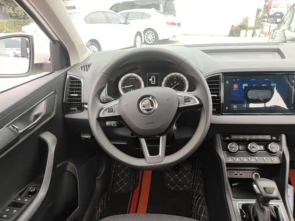 Skoda Korok 2019 — фото 11