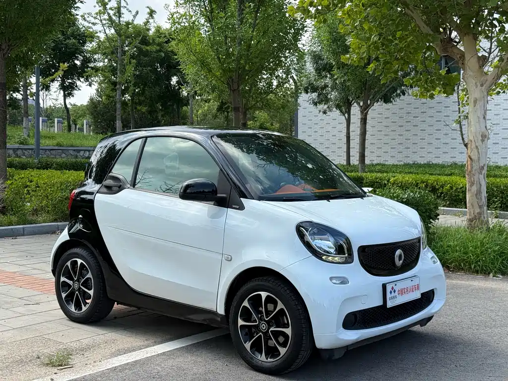 smart fortwo 2015 — фото 3