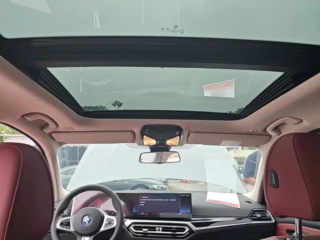 BMW i3 2024 — фото 9