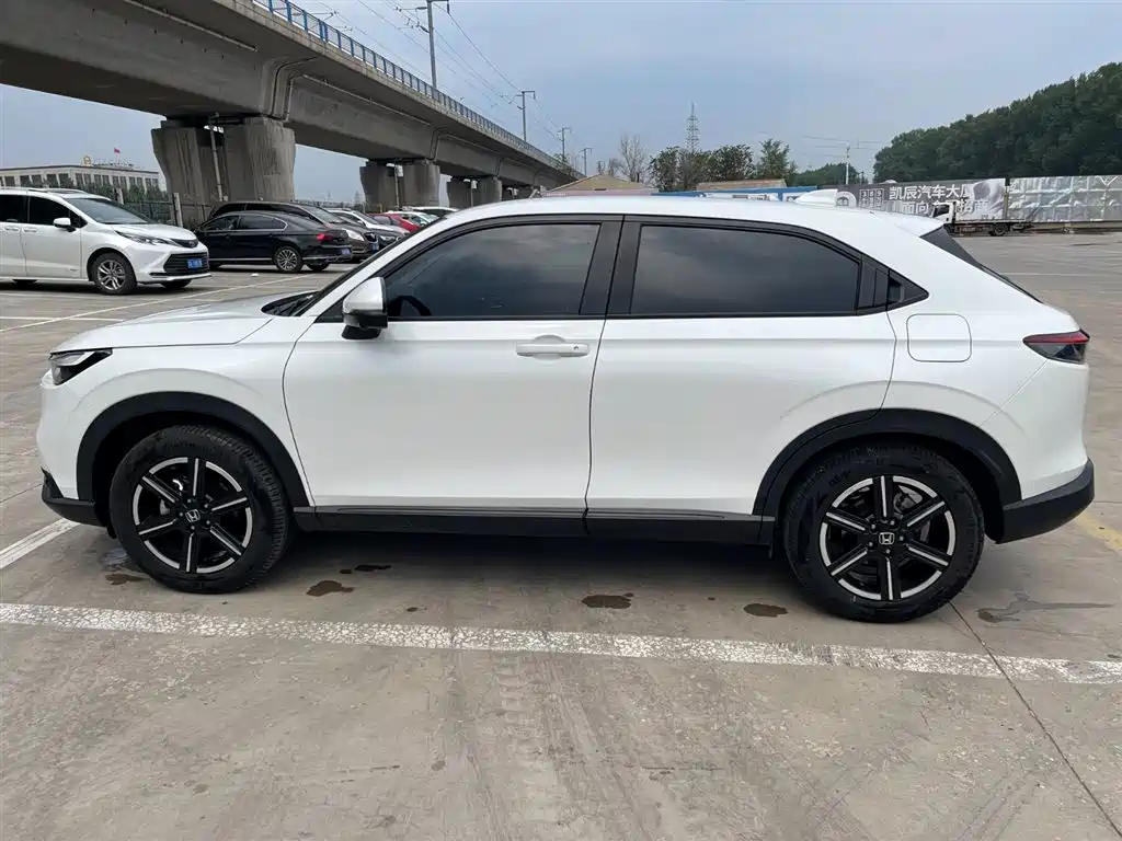 Honda Vezel 2023 — фото 8