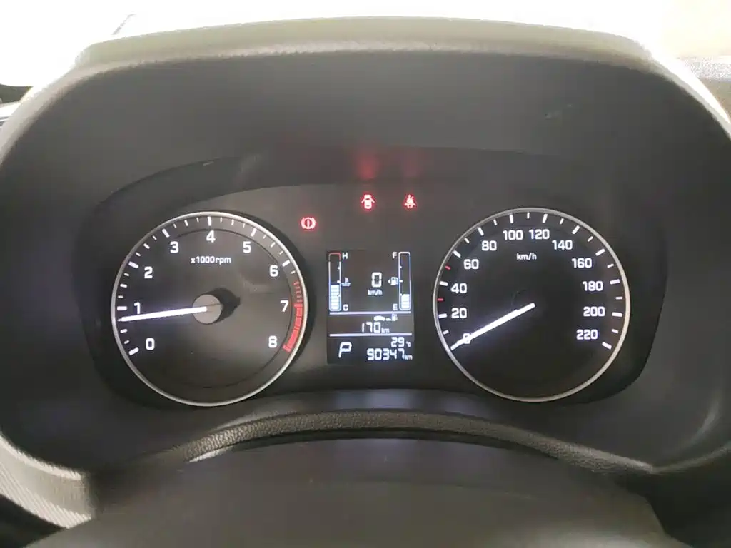 Hyundai ix25 2015 — фото 12
