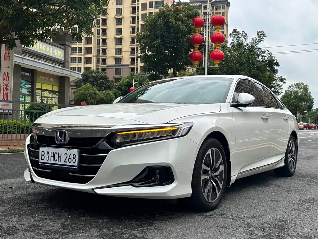 Honda Accord 2022 — фото 1