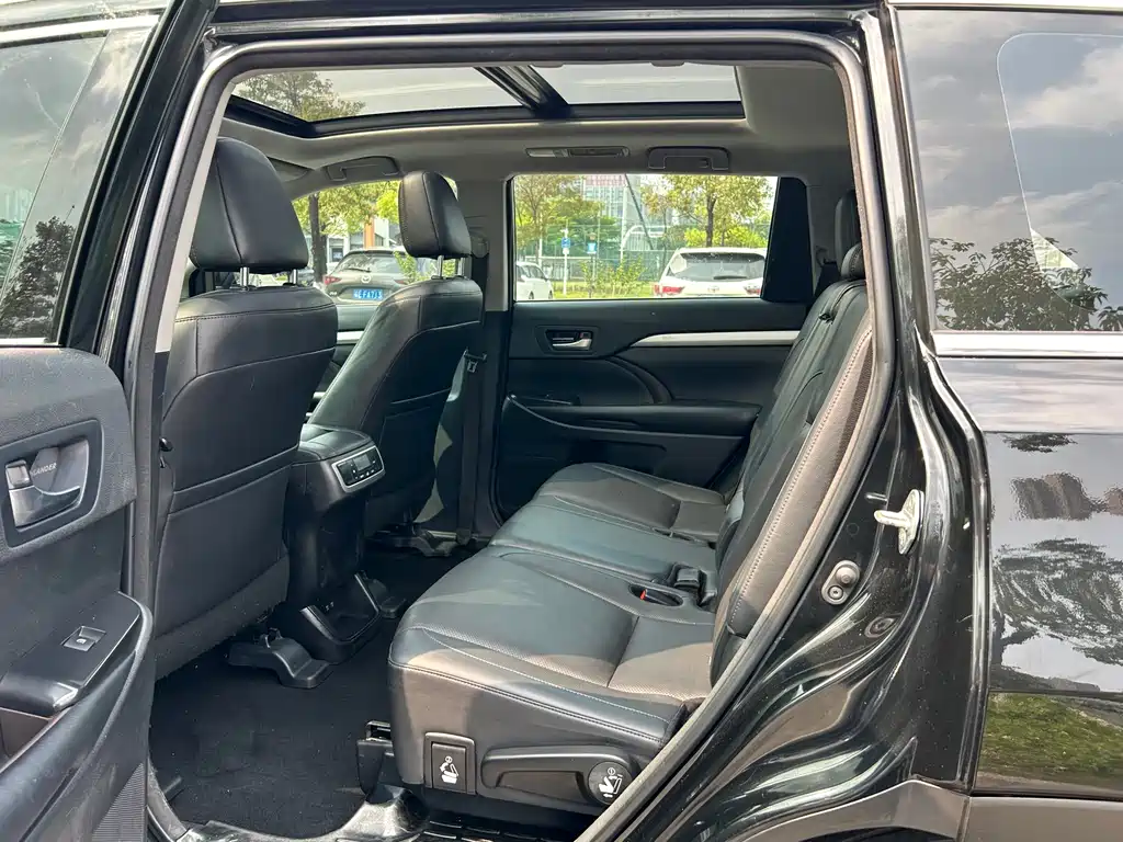 Toyota Highlander 2019 — фото 24