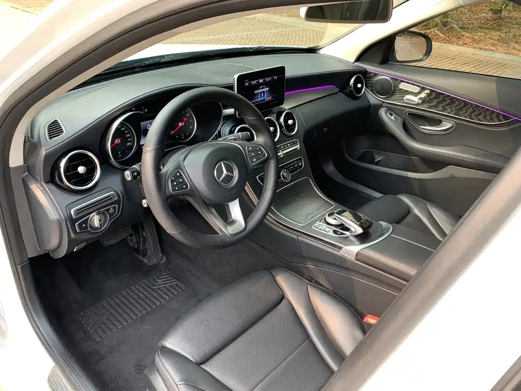 Mercedes-Benz C-Class 2018 — фото 3