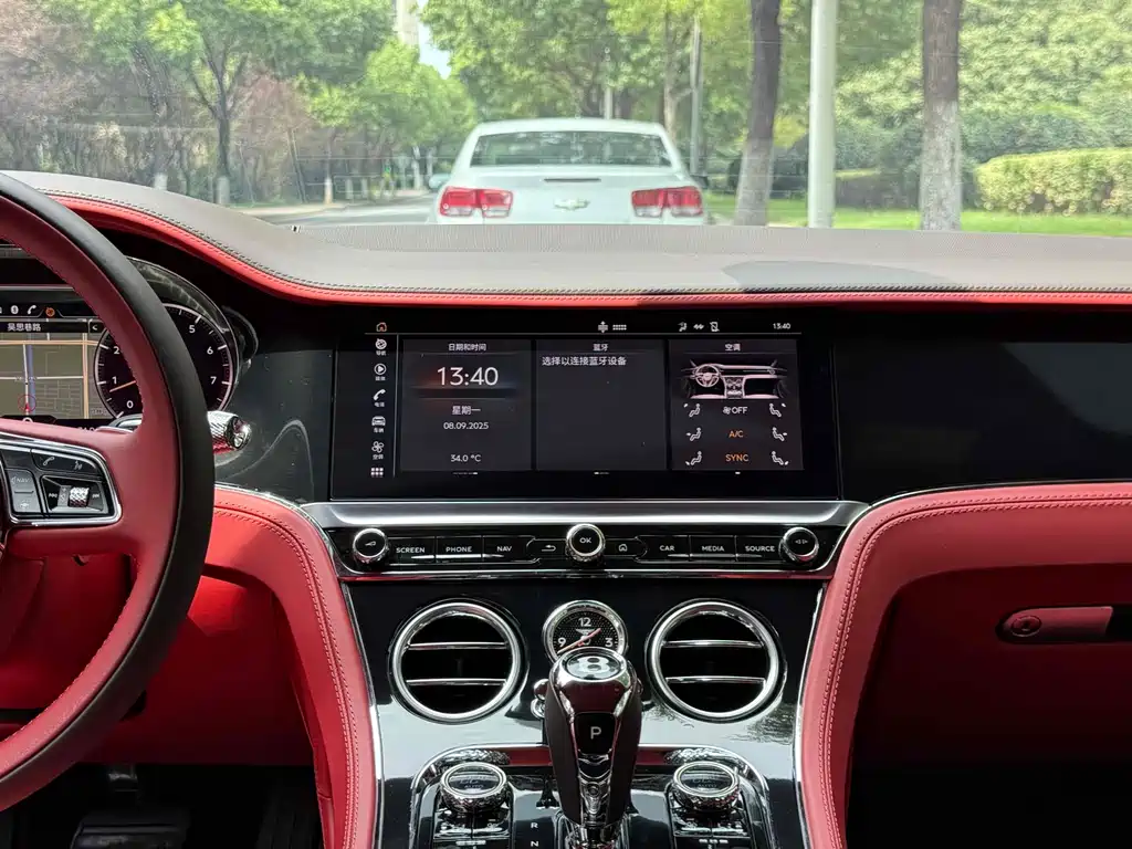 Bentley Continental 2021