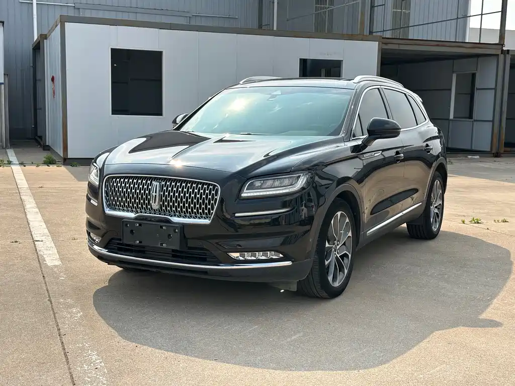Lincoln Nautilus 2022