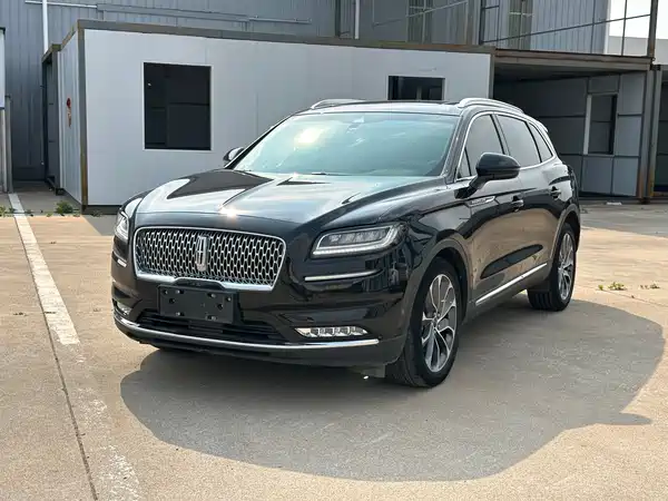Lincoln Nautilus 2021