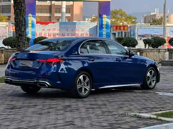 Mercedes-Benz C-Class 2022