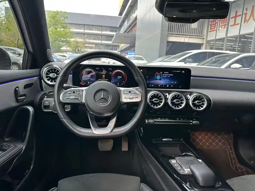Mercedes-Benz A-Class 2021 — фото 5