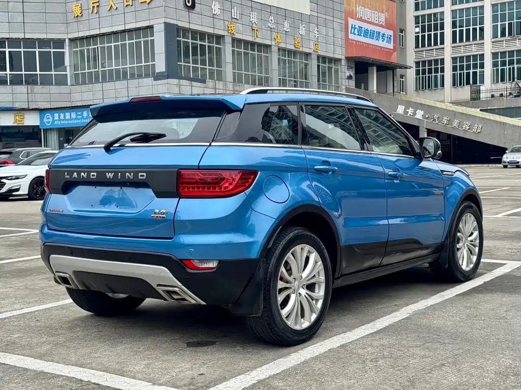 Landwind X7 2016 — фото 4