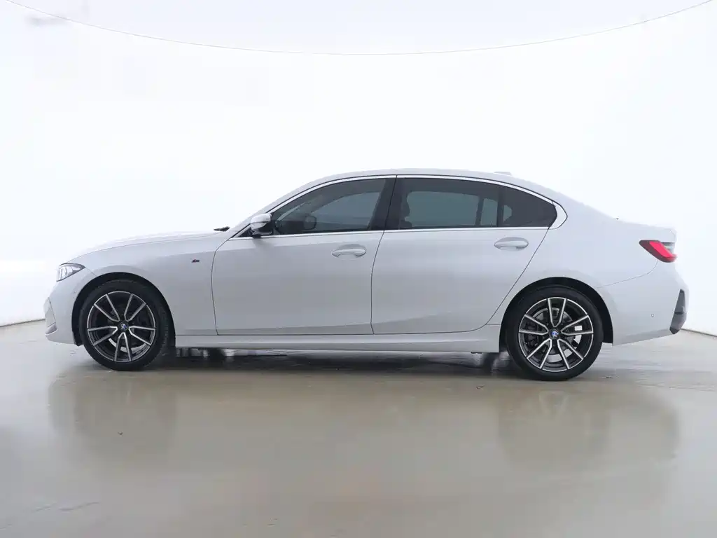BMW 3 Series 2024