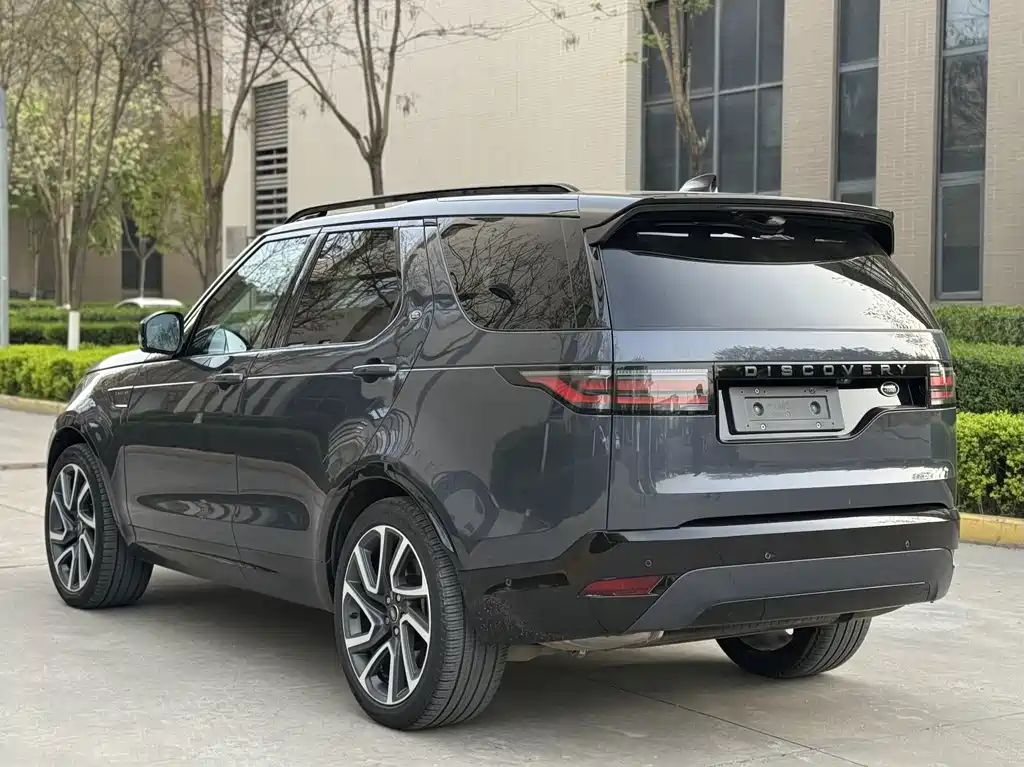 Land Rover Discovery 2024 — фото 20