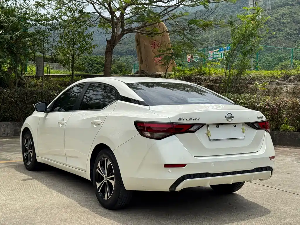Nissan Sylphy 2022 — фото 15