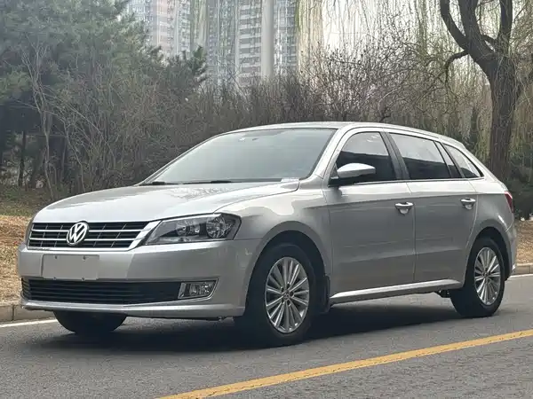 Volkswagen Gran Lavida 2013