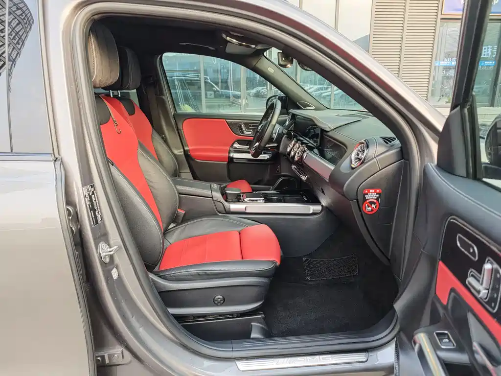 Mercedes-Benz GLB AMG 2021 — фото 24