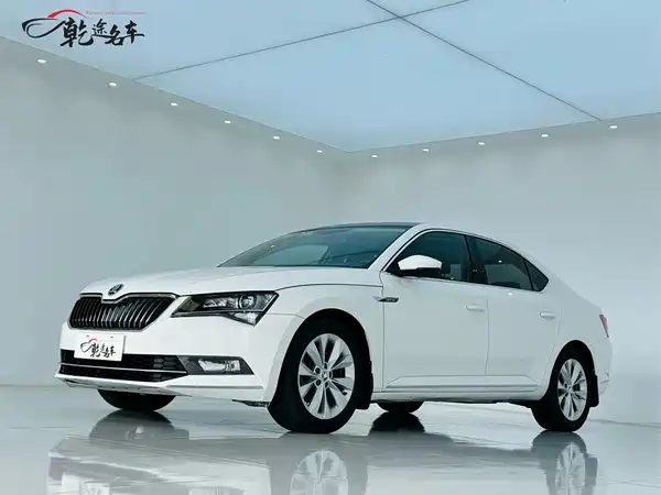 Skoda Superb 2016